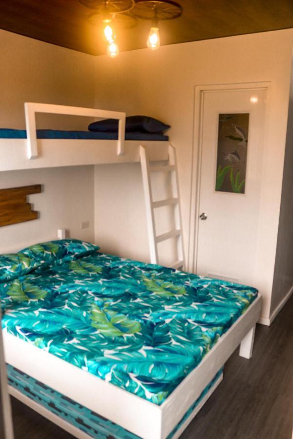 Puffer Isle Resort Dingalan 外观 照片